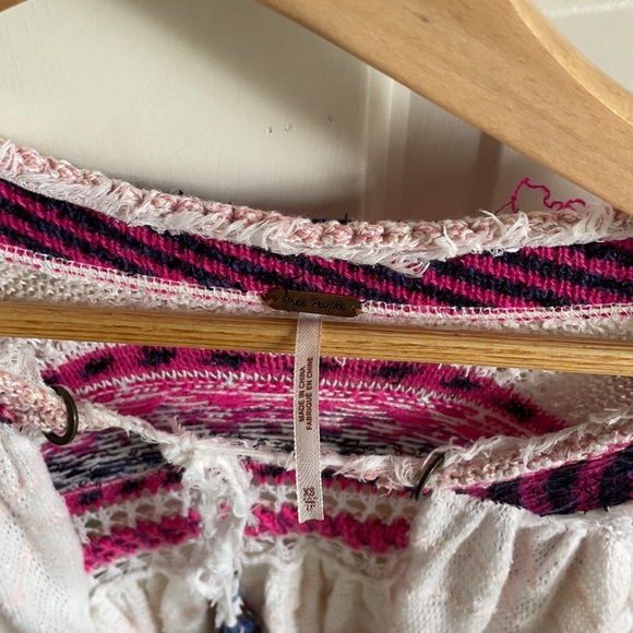 Free people sweater. - Picture 6 of 6